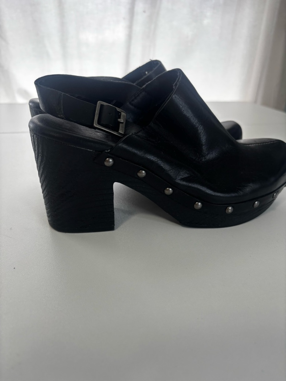 Korks Black Leather Platform slingback Clogs